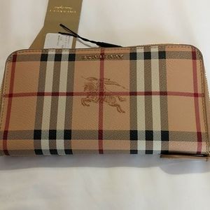 Austenitic Burberry wallet